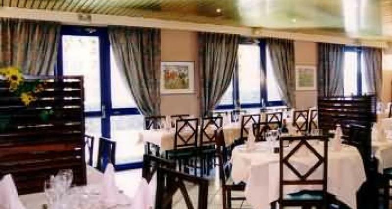 Ibis Budget Grigny Centre Экстерьер фото
