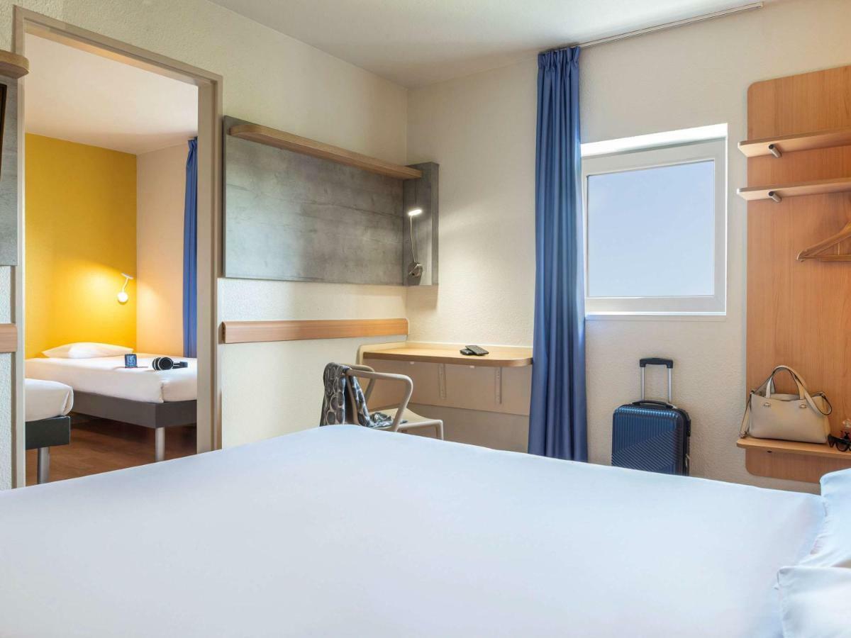 Ibis Budget Grigny Centre Экстерьер фото