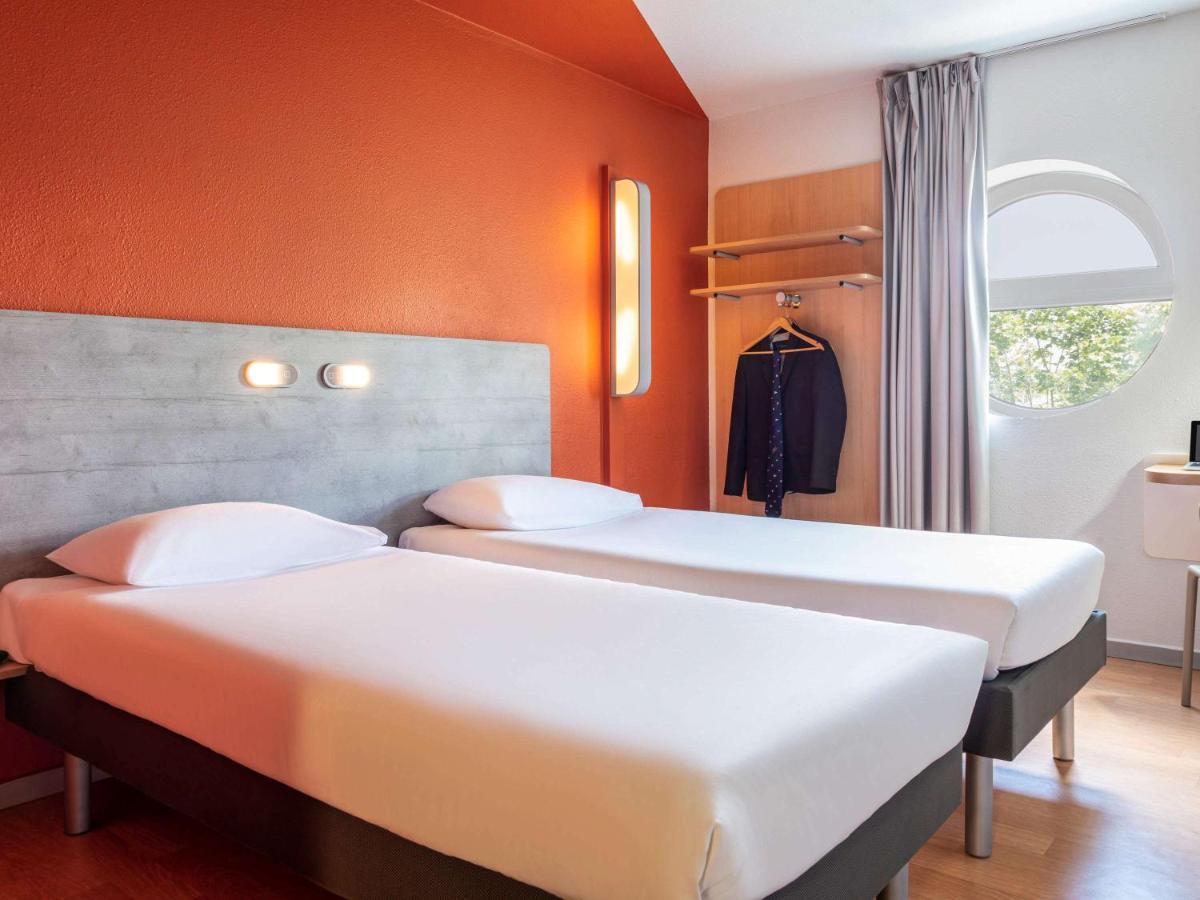 Ibis Budget Grigny Centre Экстерьер фото